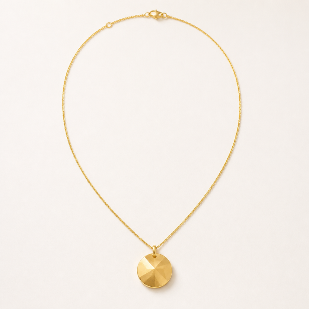 22K yellow-gold necklace with an openwork disc pendant